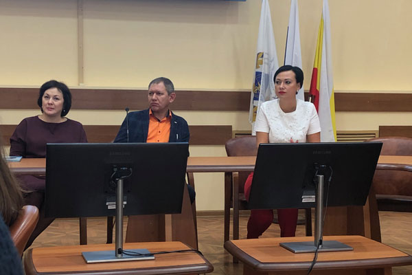 ВЫПУСКНИКОВ ПРИГЛАСИЛИ НА РАБОТУ В ТАМБОВСКУЮ БОЛЬНИЦУ