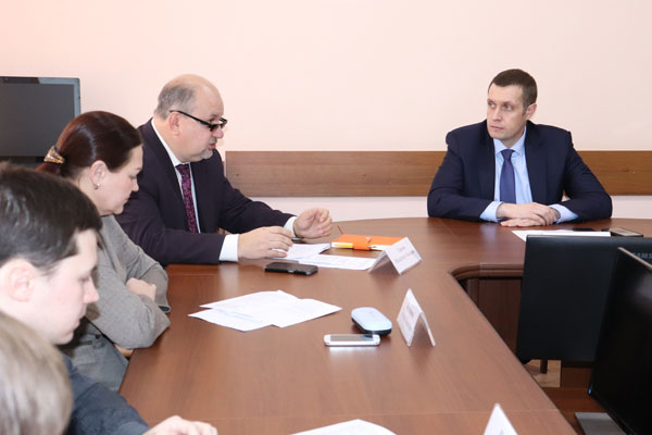 В РЯЗГМУ СОСТОЯЛОСЬ РАБОЧЕЕ СОВЕЩАНИЕ ПО ВОПРОСАМ КАДРОВОГО И ЛЕКАРСТВЕННОГО ОБЕСПЕЧЕНИЯ В РЕГИОНЕ