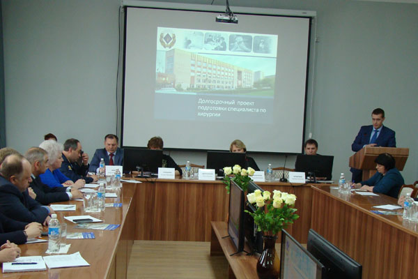 Ректор университета принял участие в заседании областной комиссии по вопросам высшего образования