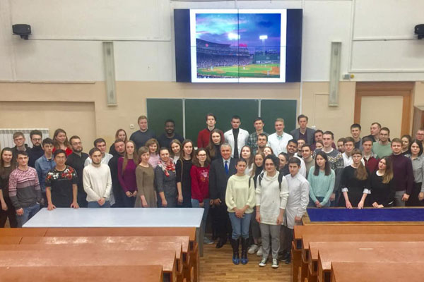 HARVARD PROFESSOR GIVES LECTURE IN RSMU