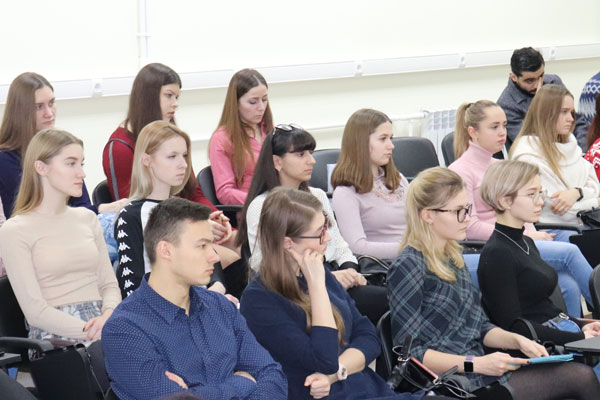 РЕКТОР ПРОВЕЛ ВСТРЕЧУ С АКТИВОМ СОВЕТА ОБУЧАЮЩИХСЯ