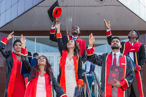 SPECIAL COURSE FOR ENGLISH SPEAKING STUDENTS 