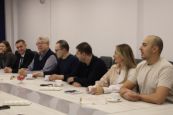 СОСТОЯЛАСЬ ВСТРЕЧА РЕКТОРА РОМАНА КАЛИНИНА С УЧАСТНИКАМИ ШКОЛЫ ПРЕПОДАВАТЕЛЕЙ