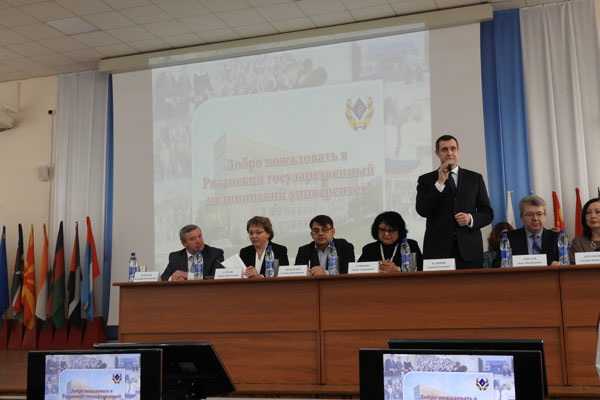 В УНИВЕРСИТЕТЕ ПРОШЕЛ ДЕНЬ ОТКРЫТЫХ ДВЕРЕЙ