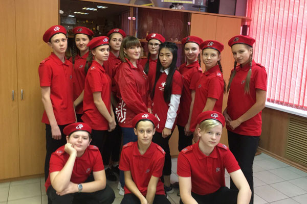 ВОЛОНТЕРЫ-МЕДИКИ РЯЗГМУ ОБУЧАЮТ ЮНАРМЕЙЦЕВ НАВЫКАМ ОКАЗАНИЯ ПЕРВОЙ ПОМОЩИ 