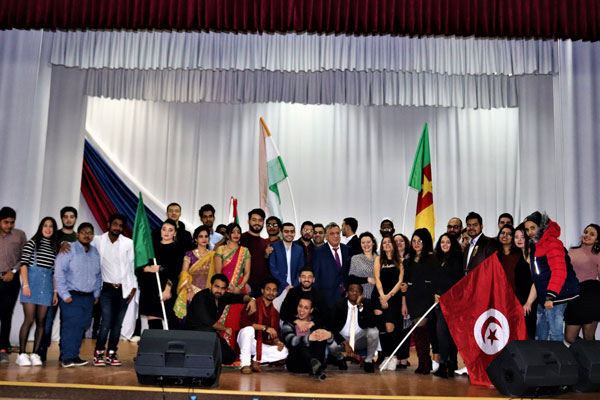 Initiation des étudiants à la faculté des étudiants étrangers, 2018