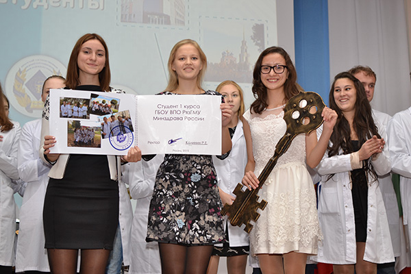 ПОСВЯЩЕНИЕ В СТУДЕНТЫ 2015