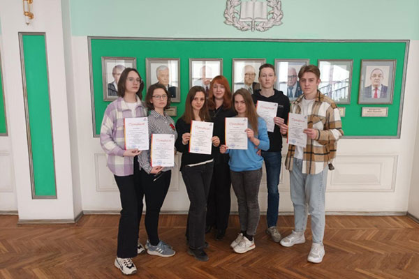 Золотая медаль в профиле «Гуманитарный и юридический»