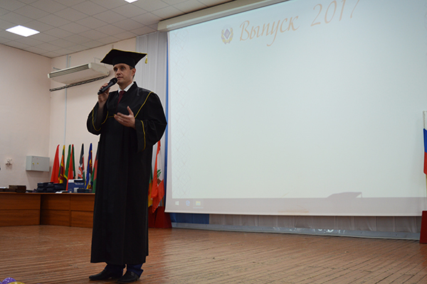 В РЯЗГМУ ВРУЧИЛИ ДИПЛОМЫ ВЫПУСКНИКАМ ЧЕТЫРЕХ ФАКУЛЬТЕТОВ