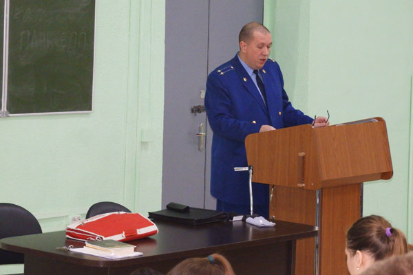 В УНИВЕРСИТЕТЕ ОБСУДИЛИ МЕРЫ ПРОТИВОДЕЙСТВИЯ КОРРУПЦИИ