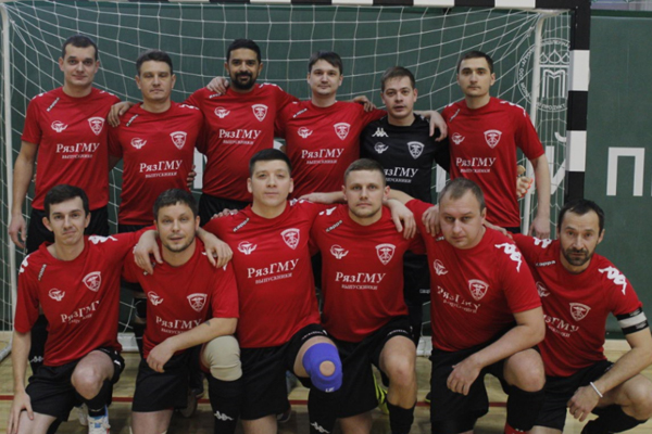 Итоги четвертого чемпионата России по мини-футболу среди врачей