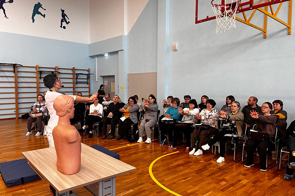 СОТРУДНИКИ РЯЗГМУ ПРОДОЛЖАЮТ ОБУЧАТЬ ПЕРВОЙ ПОМОЩИ