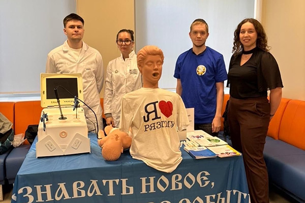 РЯЗГМУ НА ФЕСТИВАЛЕ ПРОФЕССИЙ В НОВОМОСКОВСКЕ