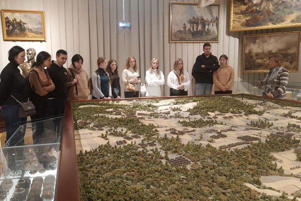 ПРОФОРИЕНТАЦИЯ ДЛЯ БУДУЩИХ МЕДИЦИНСКИХ СПЕЦИАЛИСТОВ