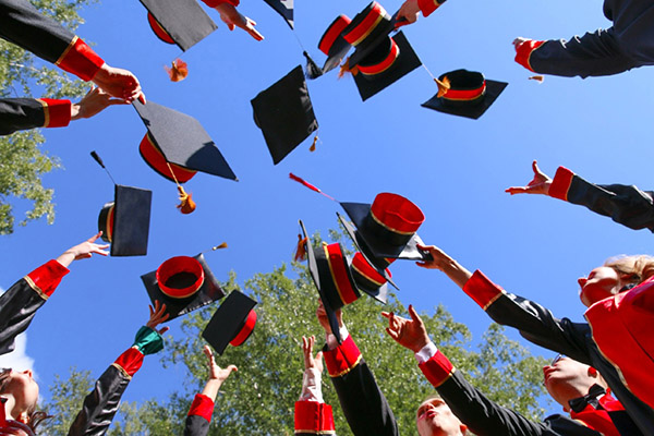 ПРИГЛАШАЕМ ВАС ПРИСОЕДИНИТЬСЯ К «СОДРУЖЕСТВУ ВЫПУСКНИКОВ РЯЗГМУ»