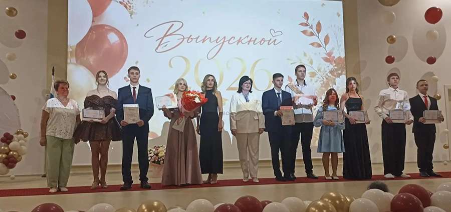 РЯЗГМУ ПОЗДРАВИЛ ВЫПУСКНИКОВ В ОЗЁРАХ