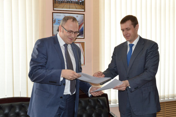 РязГМУ и биофармацевтическая компания «ФОРТ» заключили договор о сотрудничестве