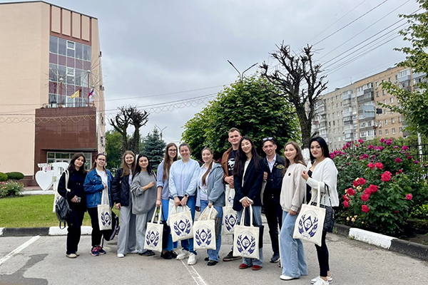 В РЯЗГМУ СТАРТОВАЛА МЕЖДУНАРОДНАЯ ЛЕТНЯЯ ШКОЛА ПО ТЕРАПИИ