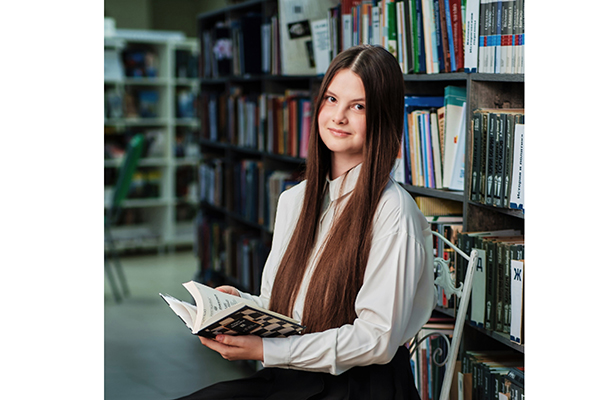 АБИТУРИЕНТКА РЯЗГМУ ЗАРАБОТАЛА 100 БАЛЛОВ НА ЕГЭ ПО ХИМИИ