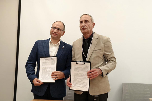 ПРОРЕКТОР РЯЗГМУ ПОДПИСАЛ СОГЛАШЕНИЕ О СОТРУДНИЧЕСТВЕ МЕЖДУ ФЛЕБОЛОГАМИ РОССИИ И АРМЕНИИ