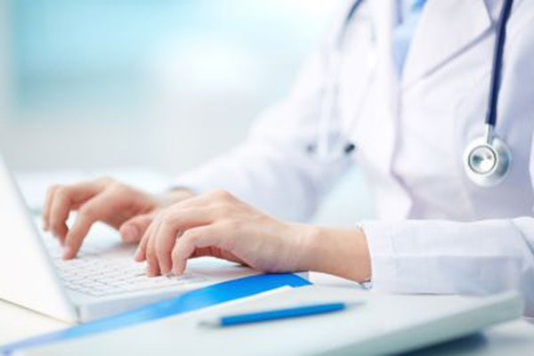 НА СВЯЗИ С ВРАЧАМИ