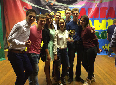 МЫ ПРОДОЛЖАЕМ  КВН