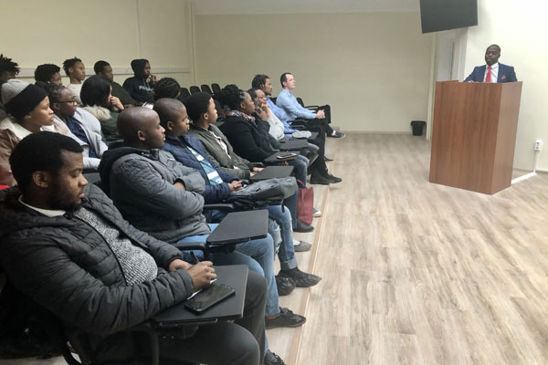 DELEGATION DU GOUVERNEMENT DE L'AFRIQUE DU SUD A VISITE L'UNIVERSITE D'ETAT DE MEDECINE DE RIAZAN 