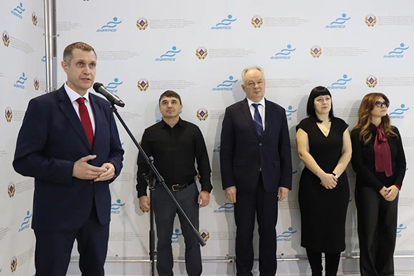 В БАССЕЙНЕ РЯЗГМУ ПРОШЛО НАГРАЖДЕНИЕ ЗА ВКЛАД В РАЗВИТИЕ ПЛАВАНИЯ