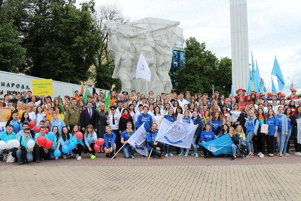 СТУДЕНТЫ РЯЗГМУ ОТПРАВИЛИСЬ В ТРЕТИЙ ТРУДОВОЙ СЕМЕСТР