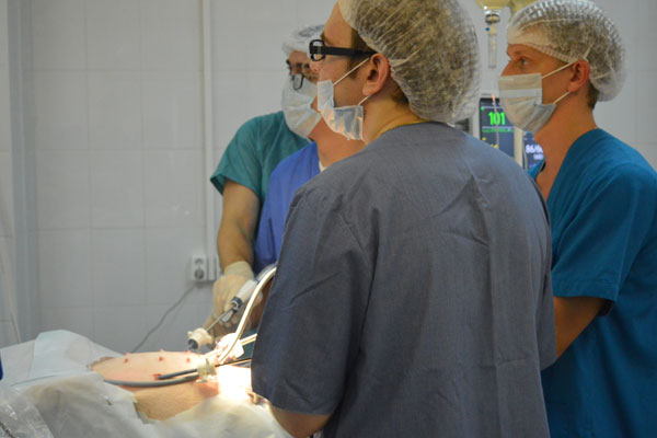 ПРЕПОДАВАТЕЛИ И СТУДЕНТЫ РЯЗГМУ ПРОВЕЛИ ТРЕНИРОВОЧНОЕ ЗАНЯТИЕ ПО ХИРУРГИИ