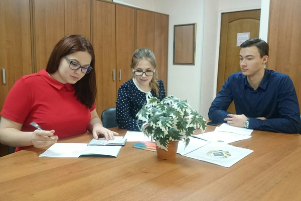 СТУДЕНЧЕСКАЯ ИЗБИРАТЕЛЬНАЯ КОМИССИЯ ПРОДОЛЖАЕТ ЗНАКОМСТВО С КАНДИДАТАМИ В ПРЕДСЕДАТЕЛИ СОВЕТА ОБУЧАЮЩИХСЯ РЯЗГМУ