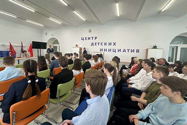 «ПОГОВОРИМ О БУДУЩЕМ»: РЕКТОР РЯЗГМУ ВСТРЕТИЛСЯ С ОБУЧАЮЩИМИСЯ ЕГОРЬЕВСКА